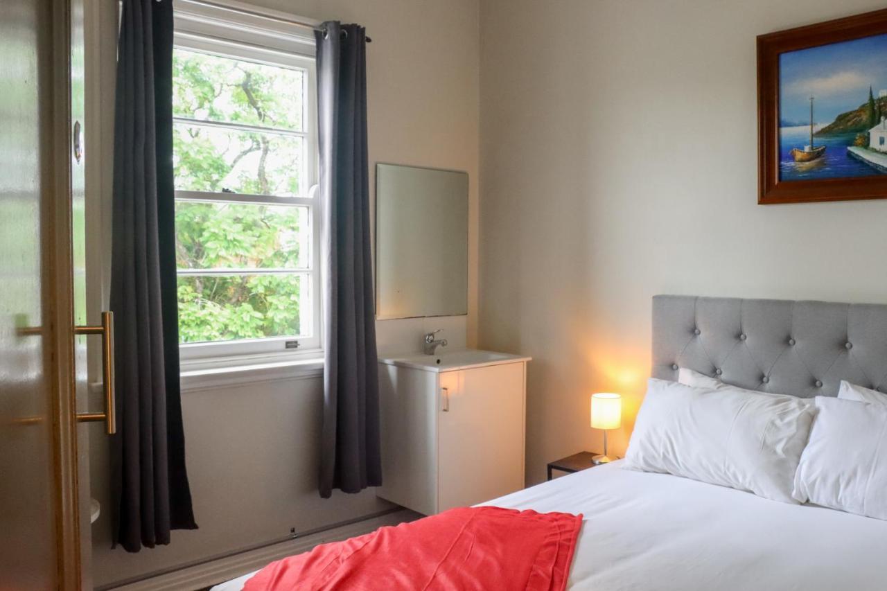Tates Hotel Windsor Ngoại thất bức ảnh