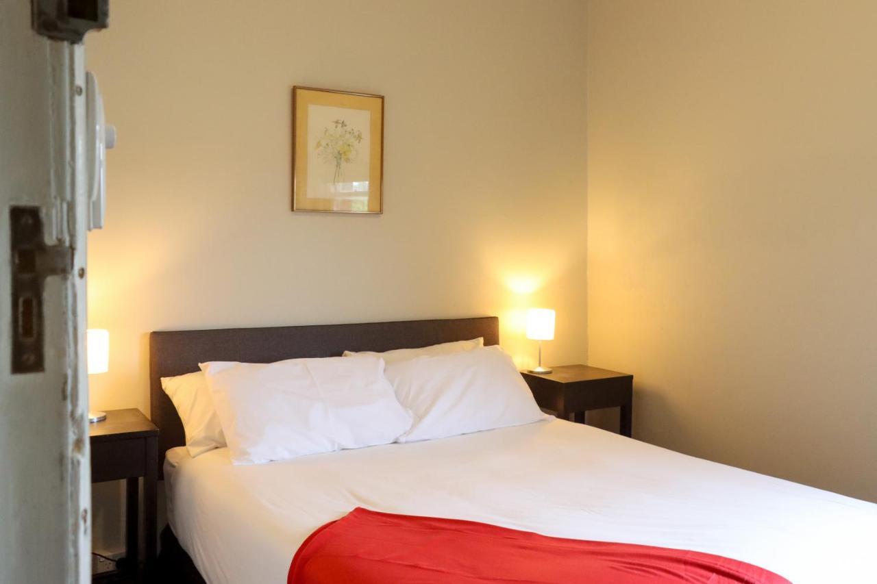 Tates Hotel Windsor Ngoại thất bức ảnh