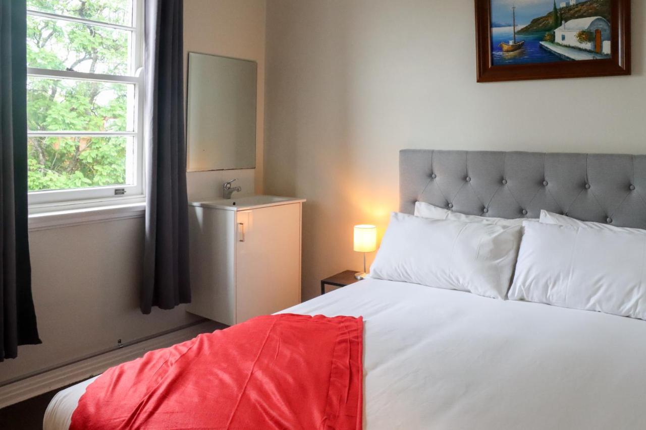 Tates Hotel Windsor Ngoại thất bức ảnh