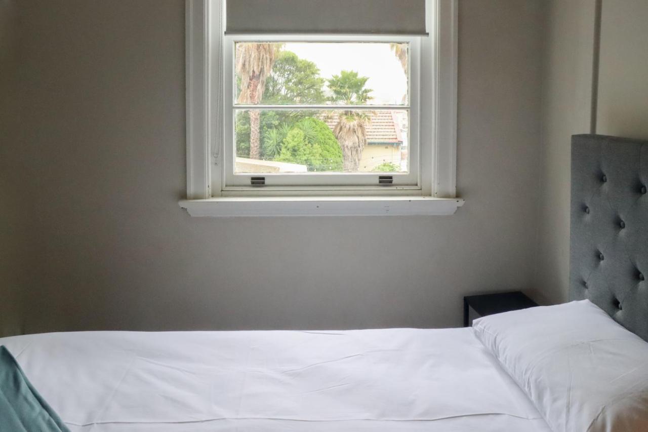 Tates Hotel Windsor Ngoại thất bức ảnh